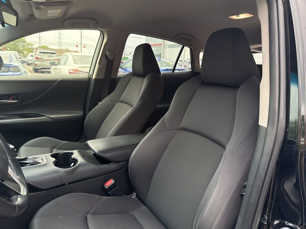 Thumbnail: 2021 Toyota Venza - 19