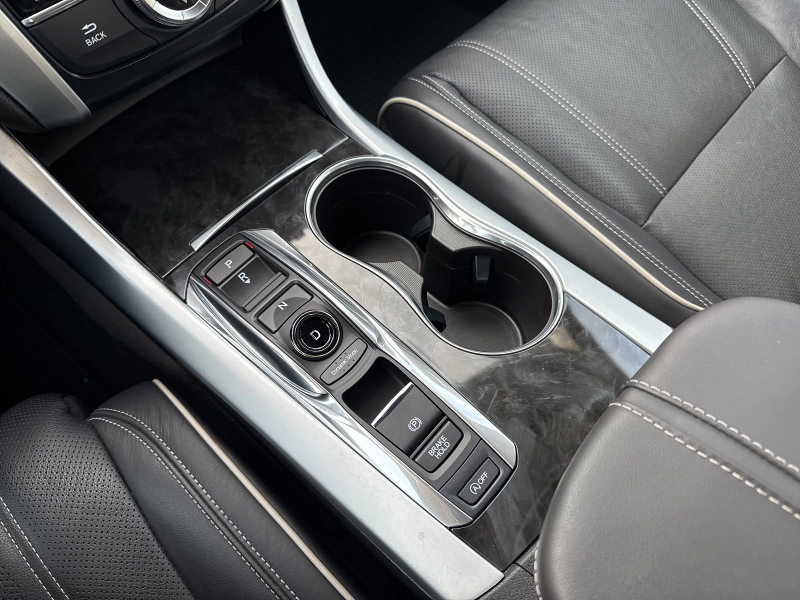 Thumbnail: 2018 Acura TLX - 28