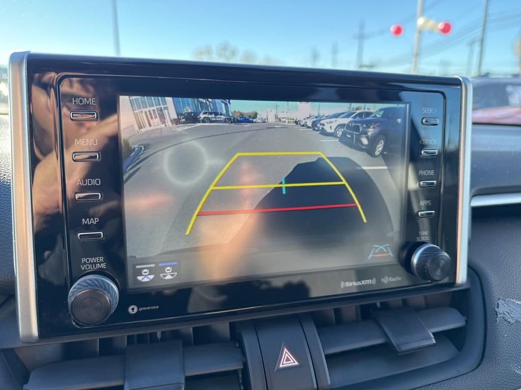 Thumbnail: 2019 Toyota RAV4 - 27