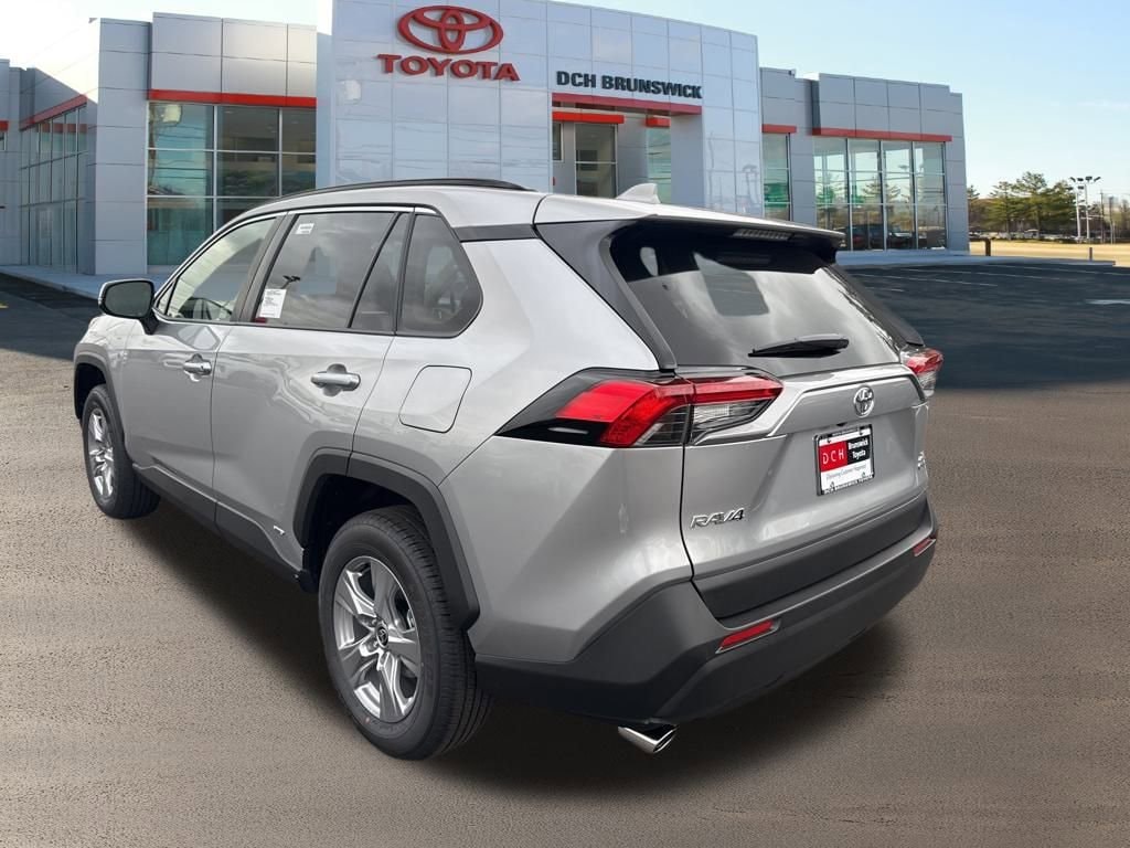 Thumbnail: 2025 Toyota RAV4 - 6
