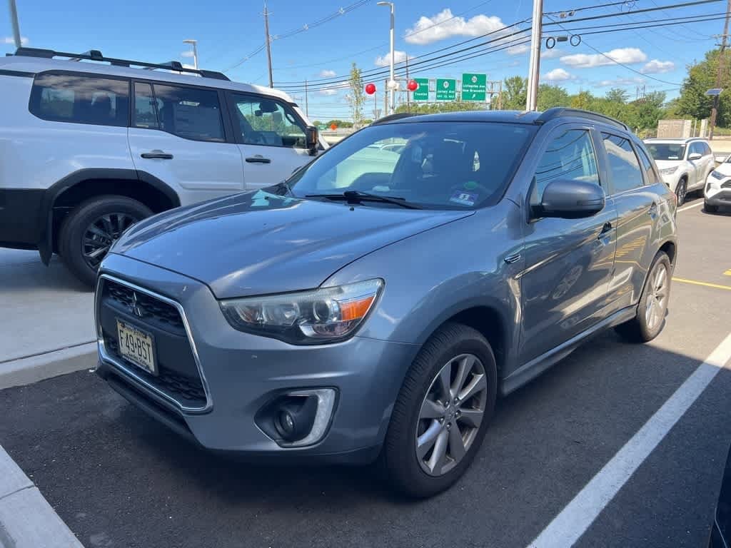 Thumbnail: 2015 Mitsubishi Outlander Sport - 1