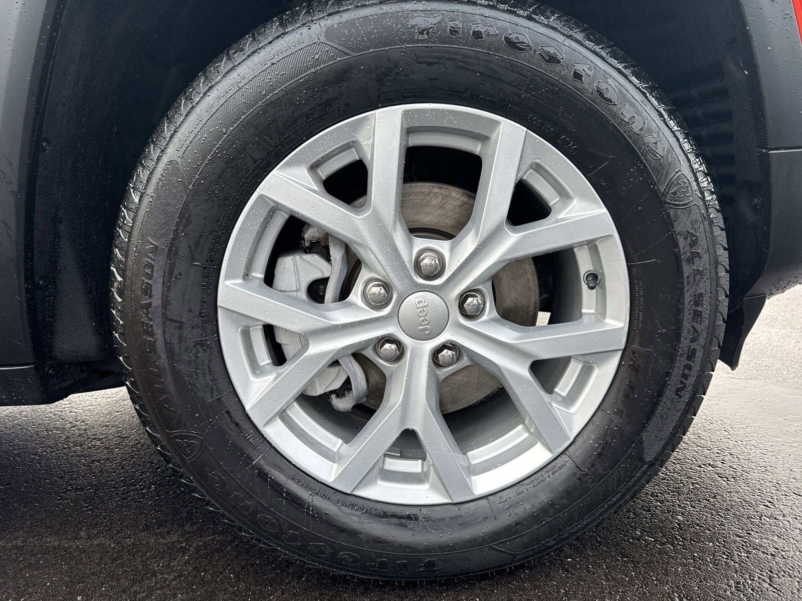 Thumbnail: 2023 Jeep Grand Cherokee - 15