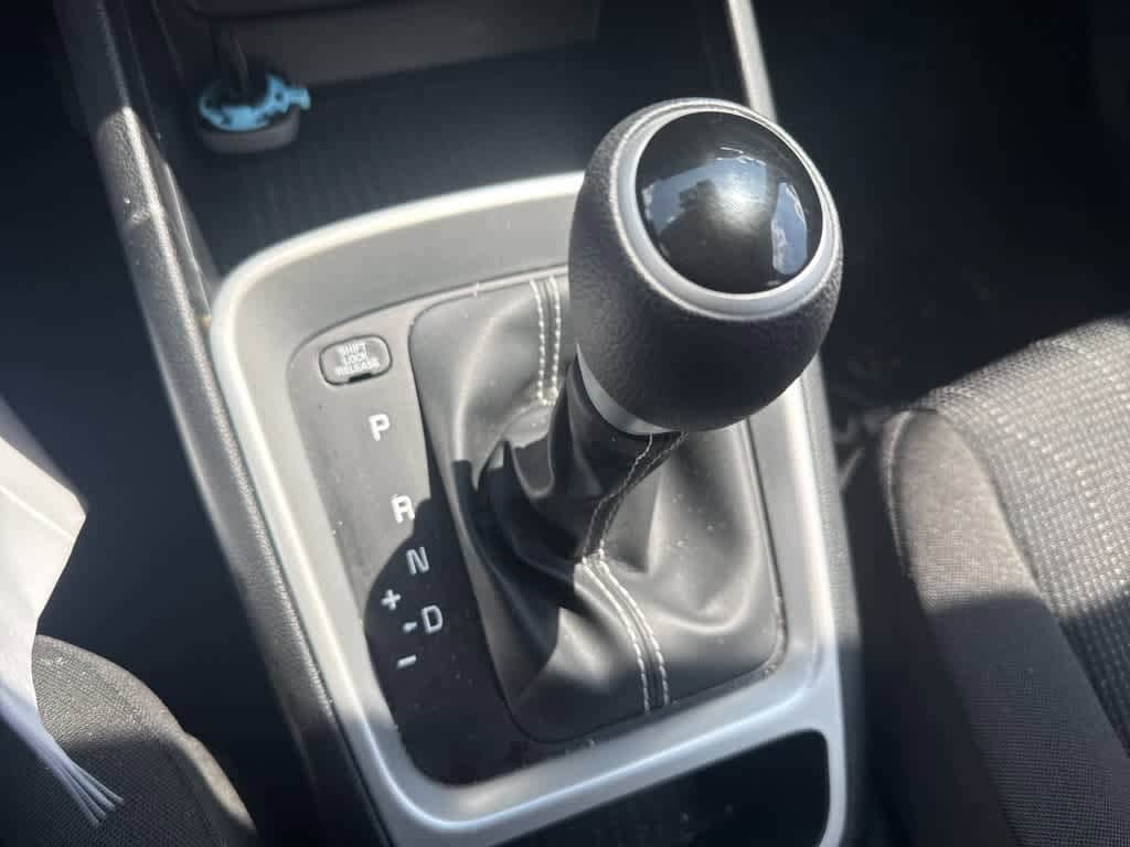 Thumbnail: 2022 Hyundai Venue - 24