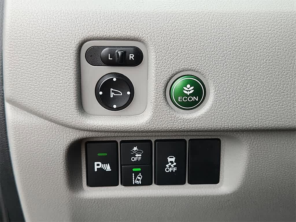 Thumbnail: 2019 Honda Pilot - 25