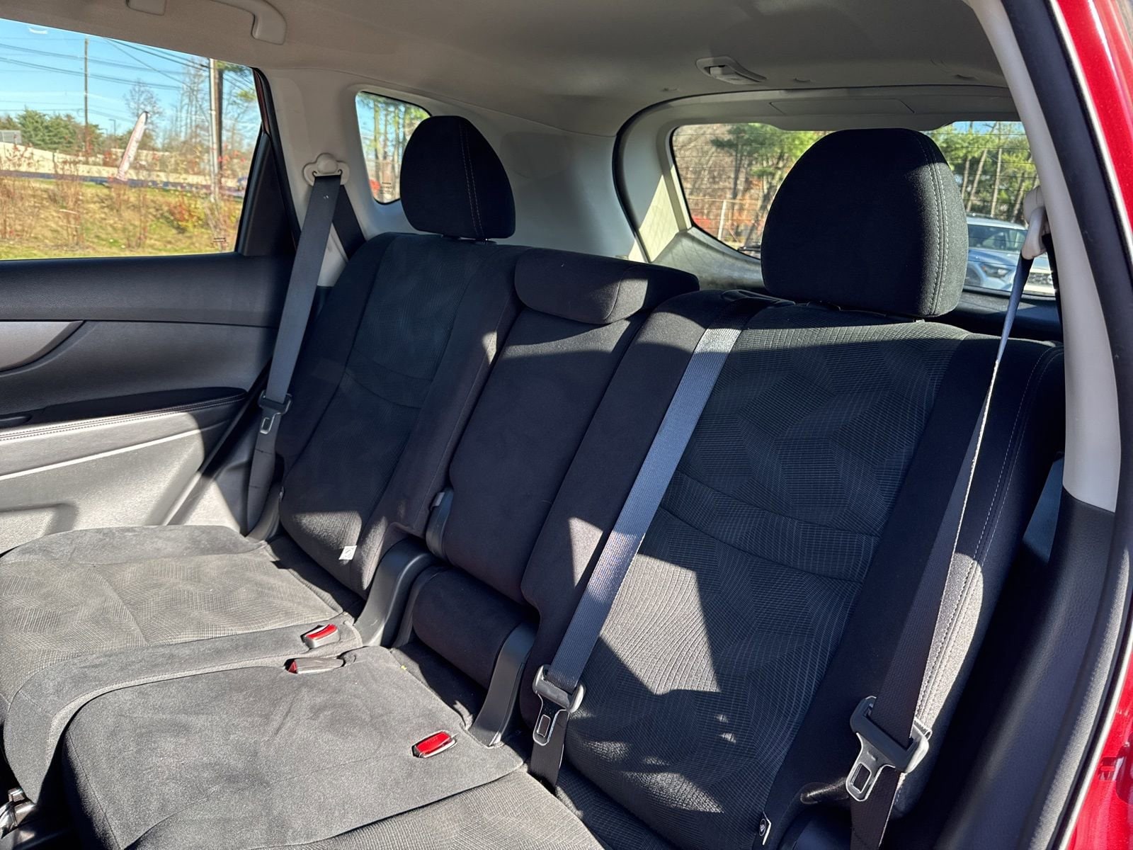 Thumbnail: 2016 Nissan Rogue - 19