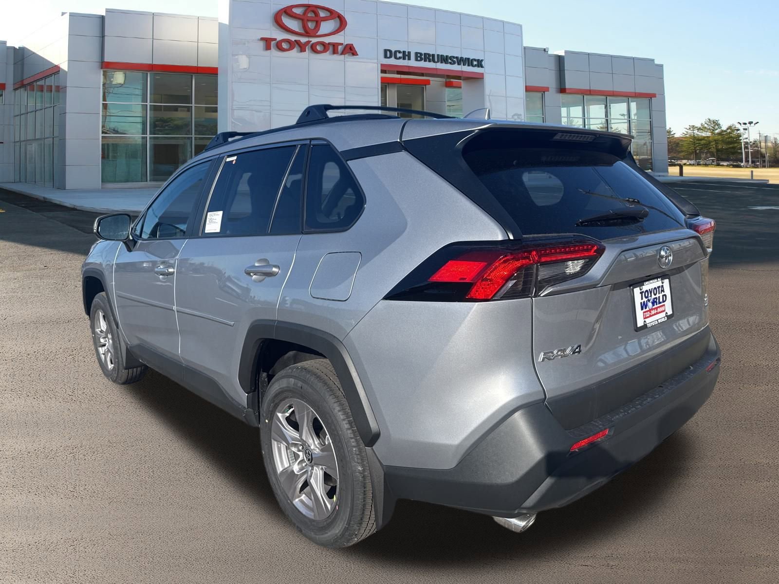 Thumbnail: 2025 Toyota RAV4 - 6