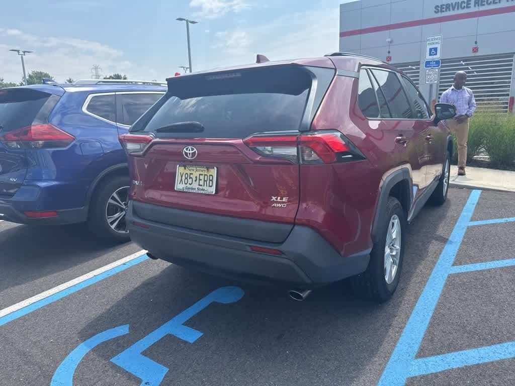 Thumbnail: 2020 Toyota RAV4 - 3