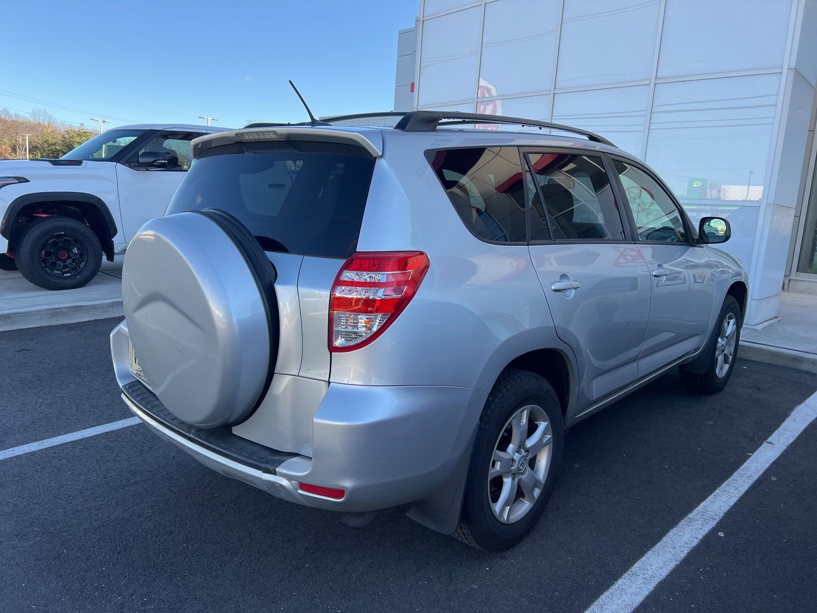 Thumbnail: 2012 Toyota RAV4 - 3