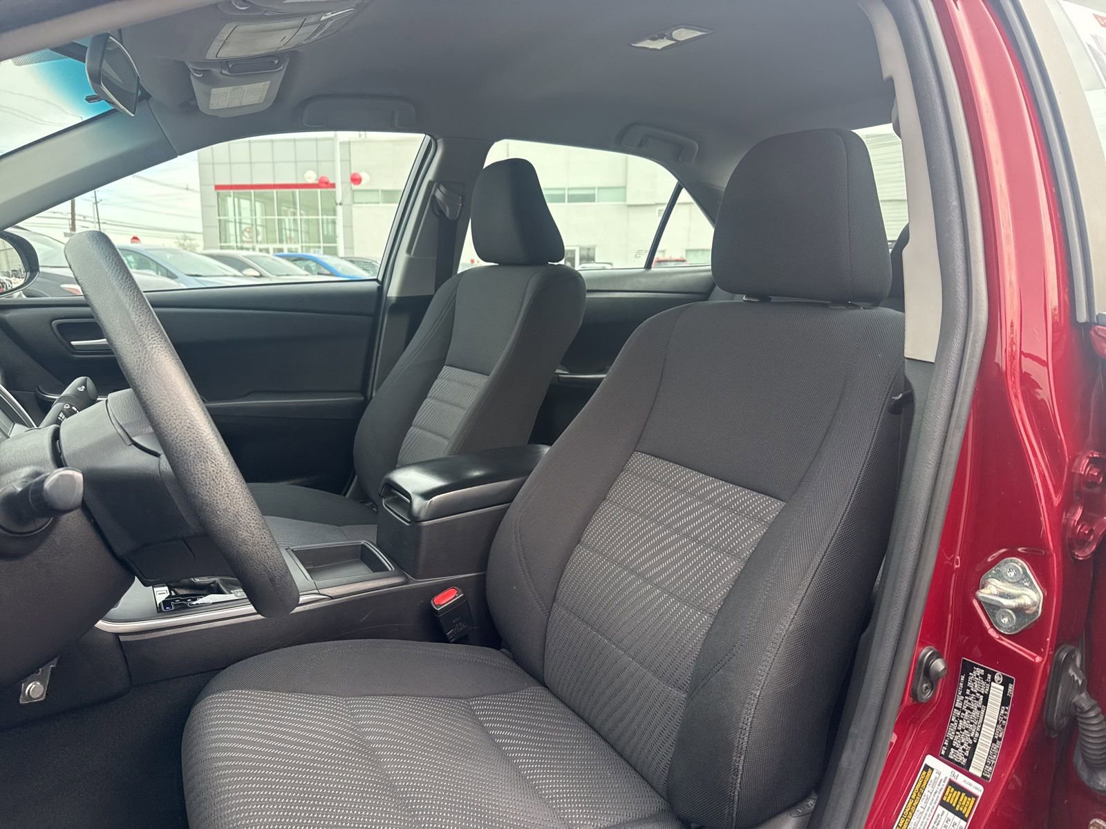 Thumbnail: 2017 Toyota Camry - 18