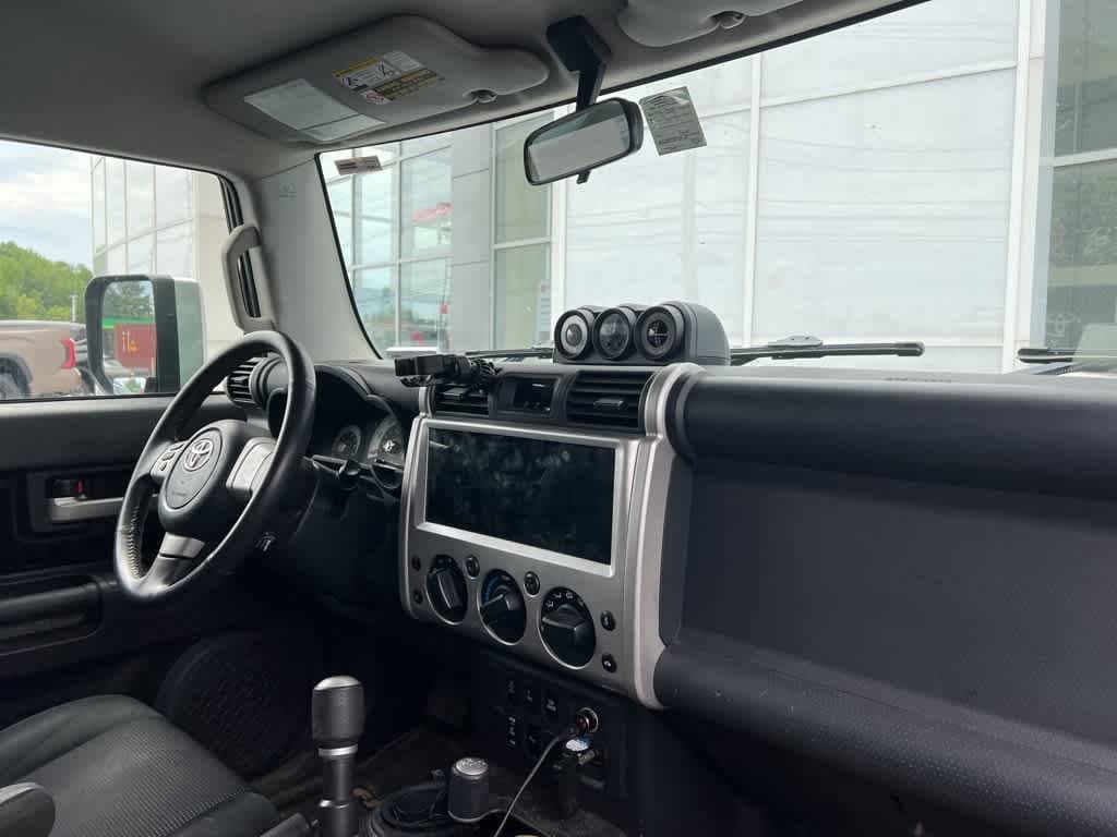 Thumbnail: 2007 Toyota FJ Cruiser - 15