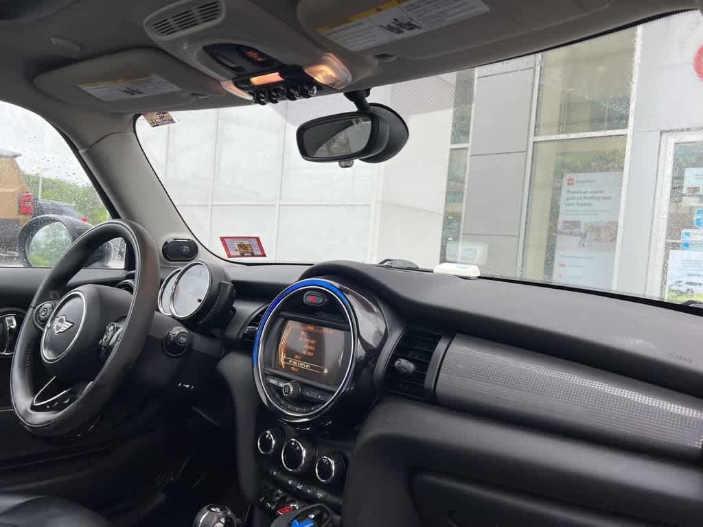 2014 MINI Cooper Hardtop  13