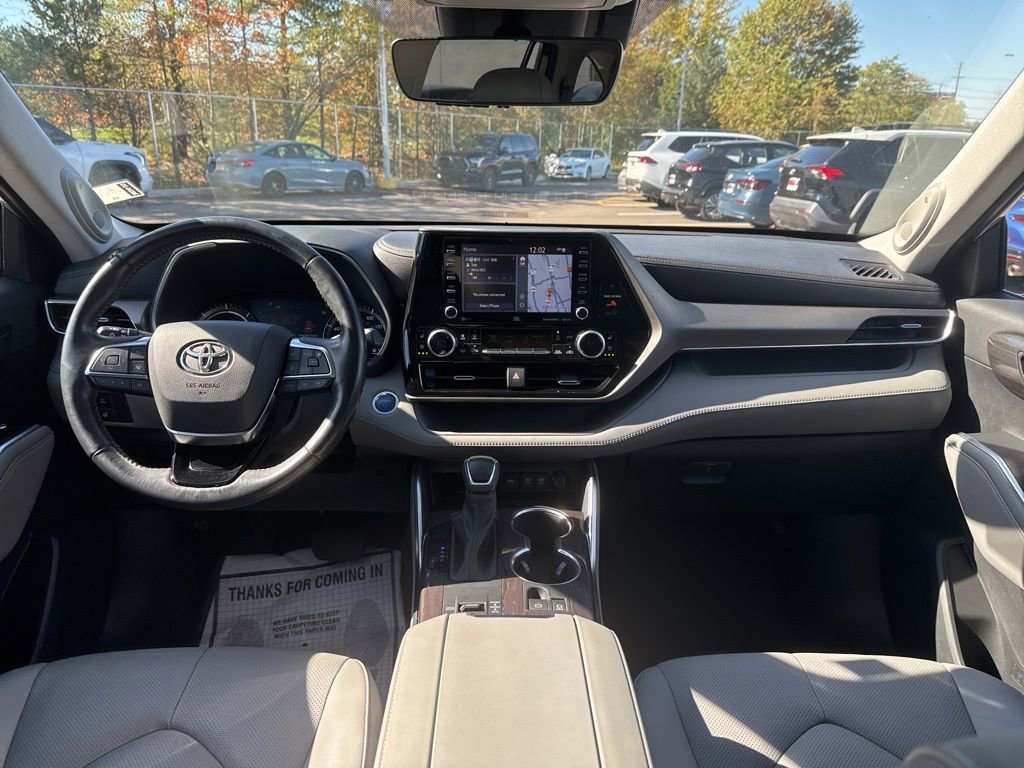 Thumbnail: 2021 Toyota Highlander - 26
