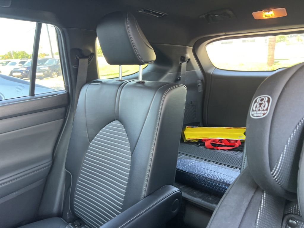 Thumbnail: 2023 Toyota Highlander - 16