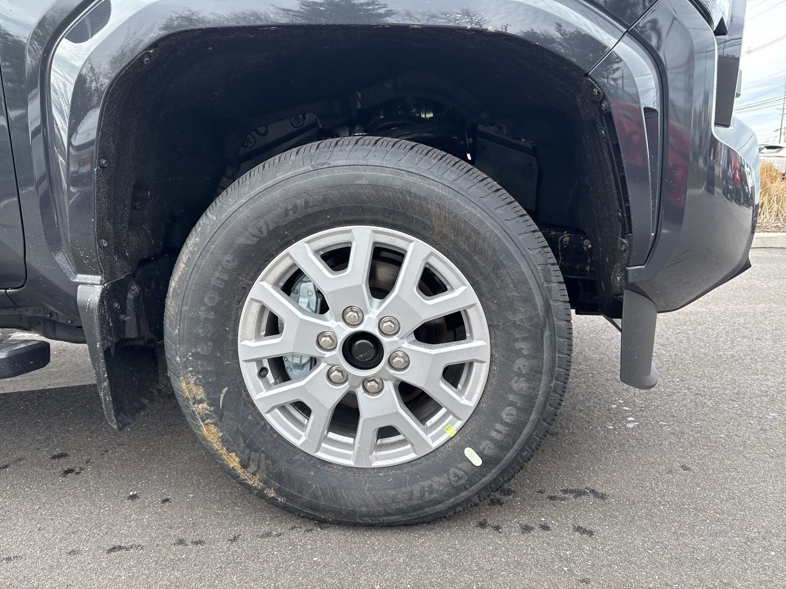 2026 Toyota Tacoma SR5 - Photo 7