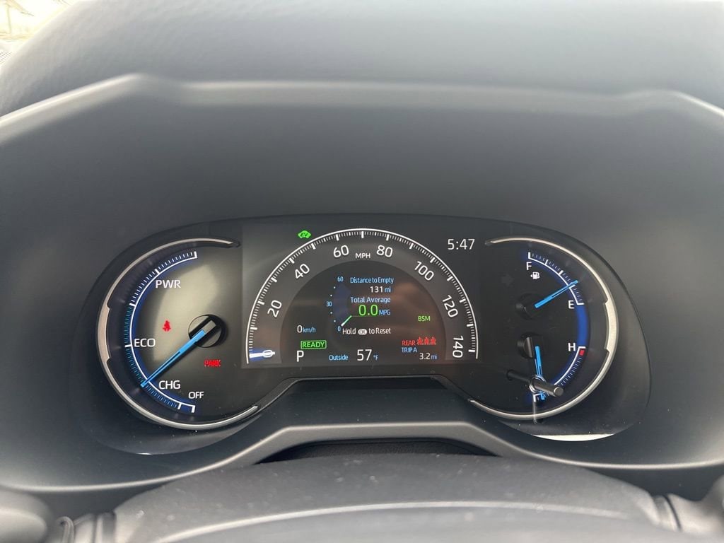 Thumbnail: 2025 Toyota RAV4 - 25