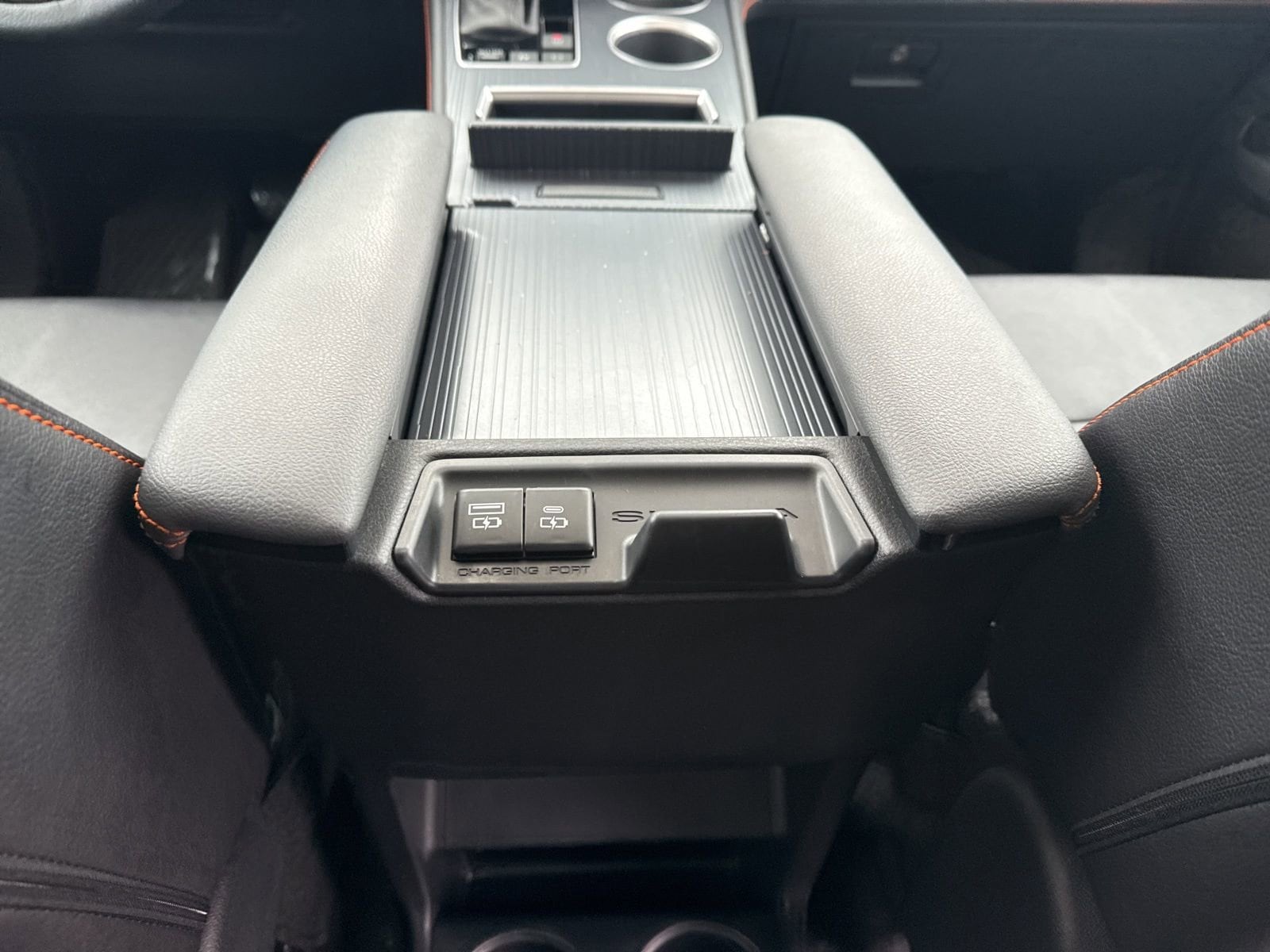 Thumbnail: 2023 Toyota Sienna - 30