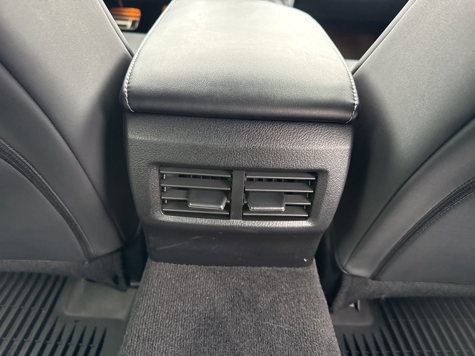 Thumbnail: 2023 Lexus IS - 34