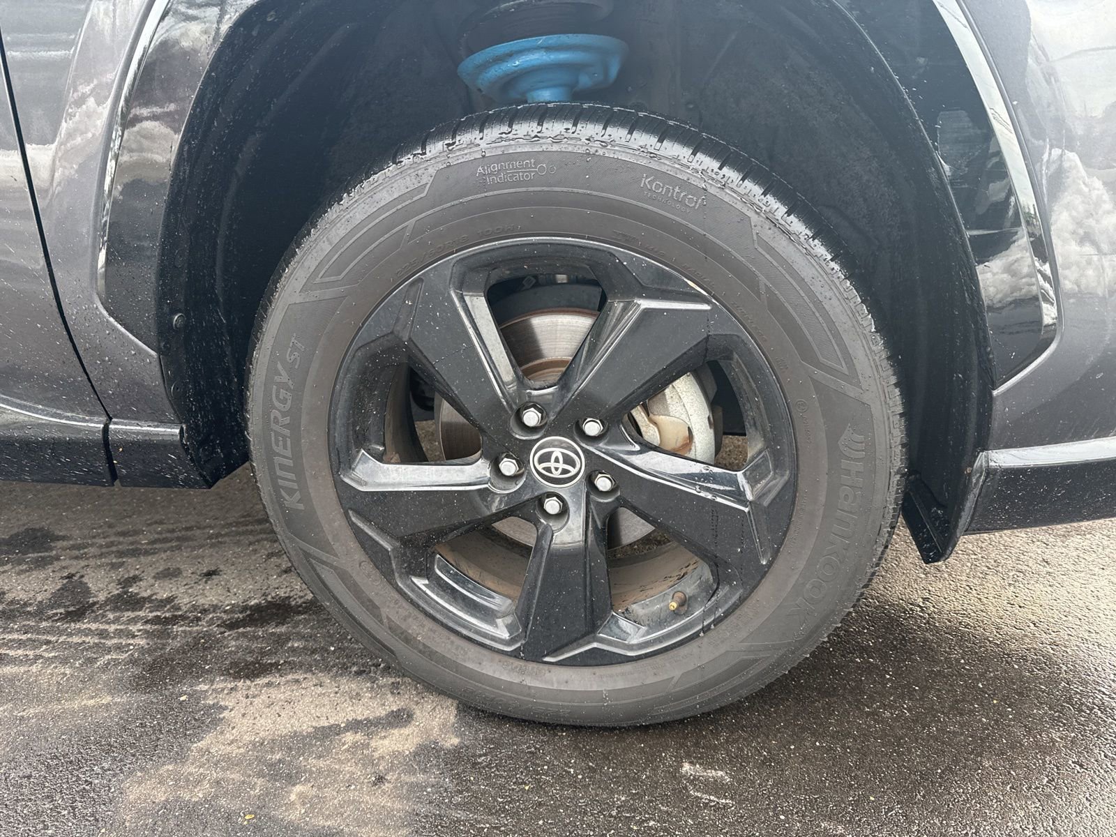 Thumbnail: 2020 Toyota RAV4 - 15