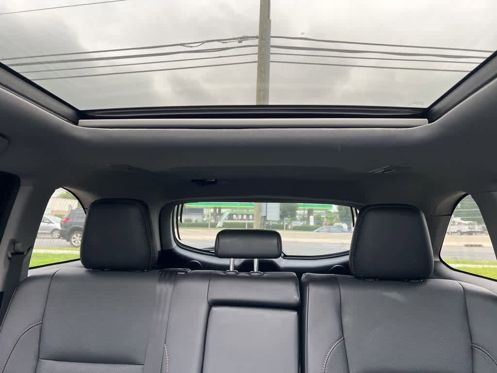 Thumbnail: 2019 Toyota Highlander - 16
