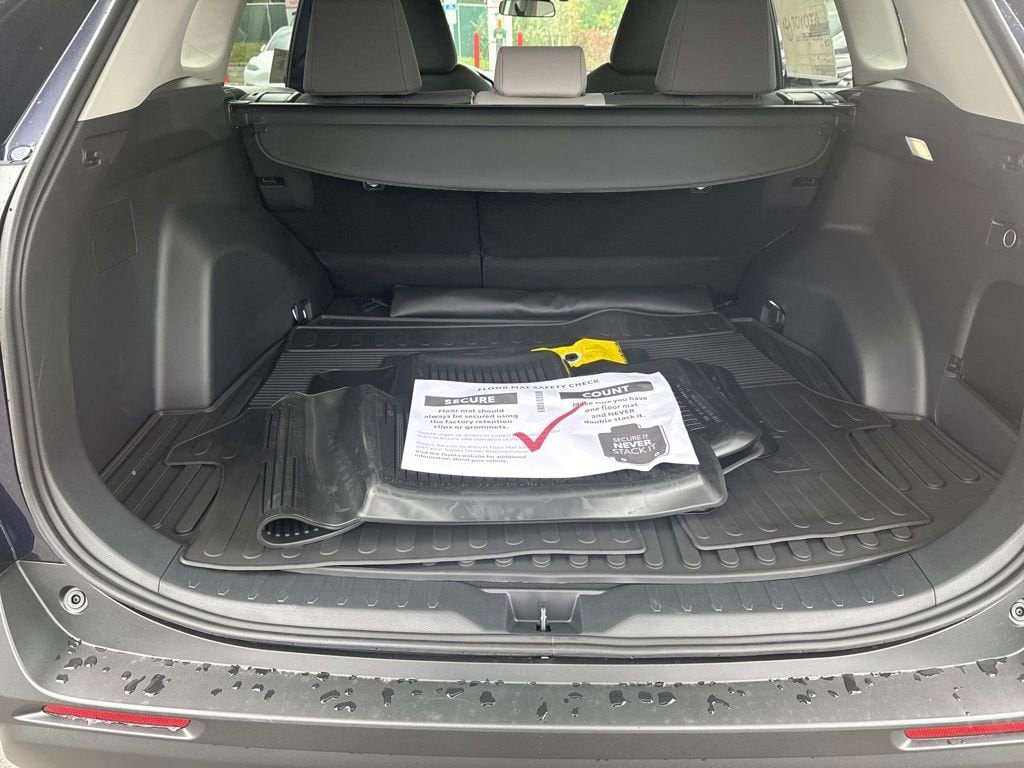 Thumbnail: 2025 Toyota RAV4 - 9