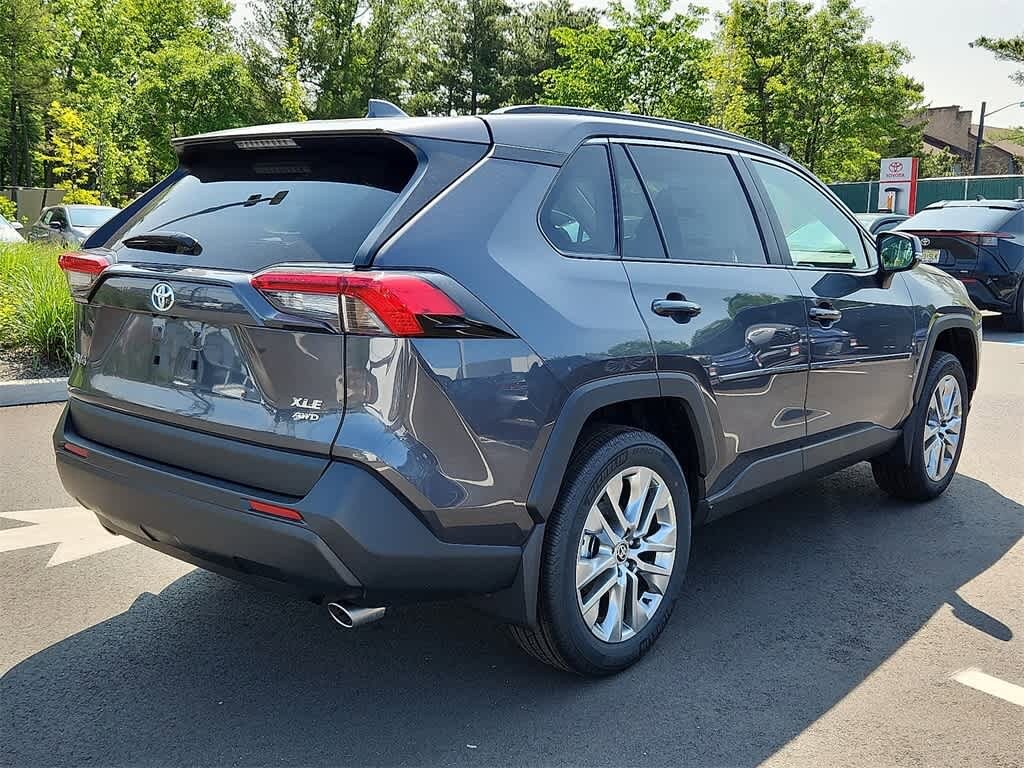 2025 Toyota RAV4 XLE Premium 4