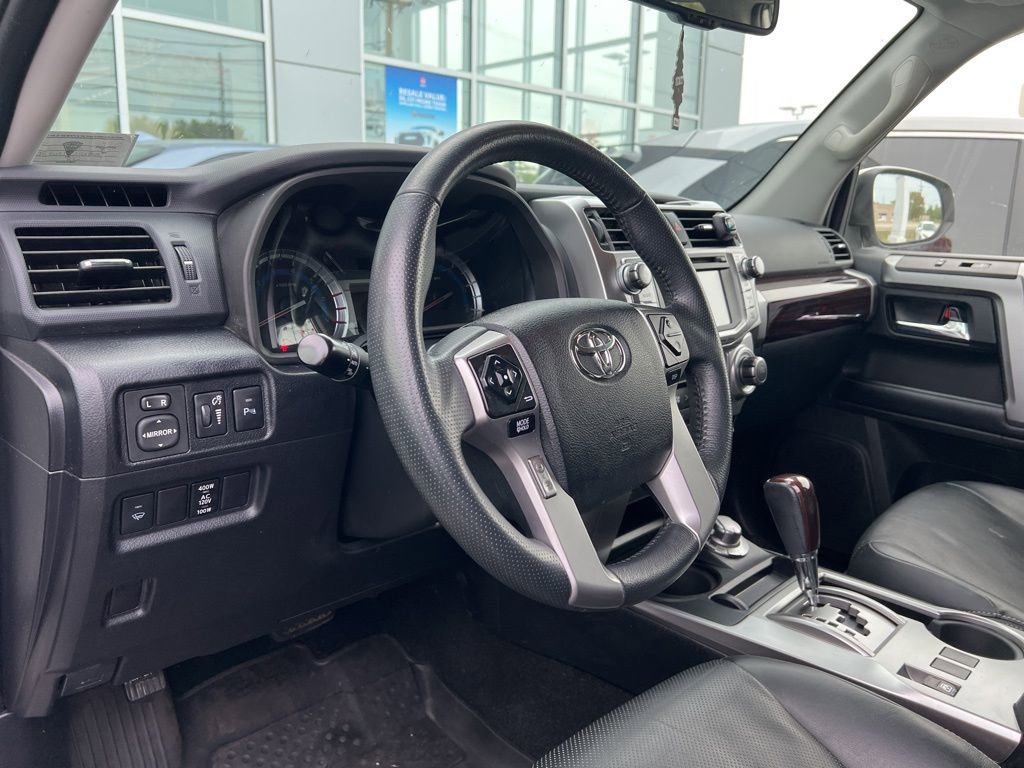 Thumbnail: 2018 Toyota 4Runner - 15