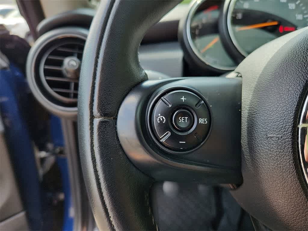 Thumbnail: 2014 MINI Cooper Hardtop - 25