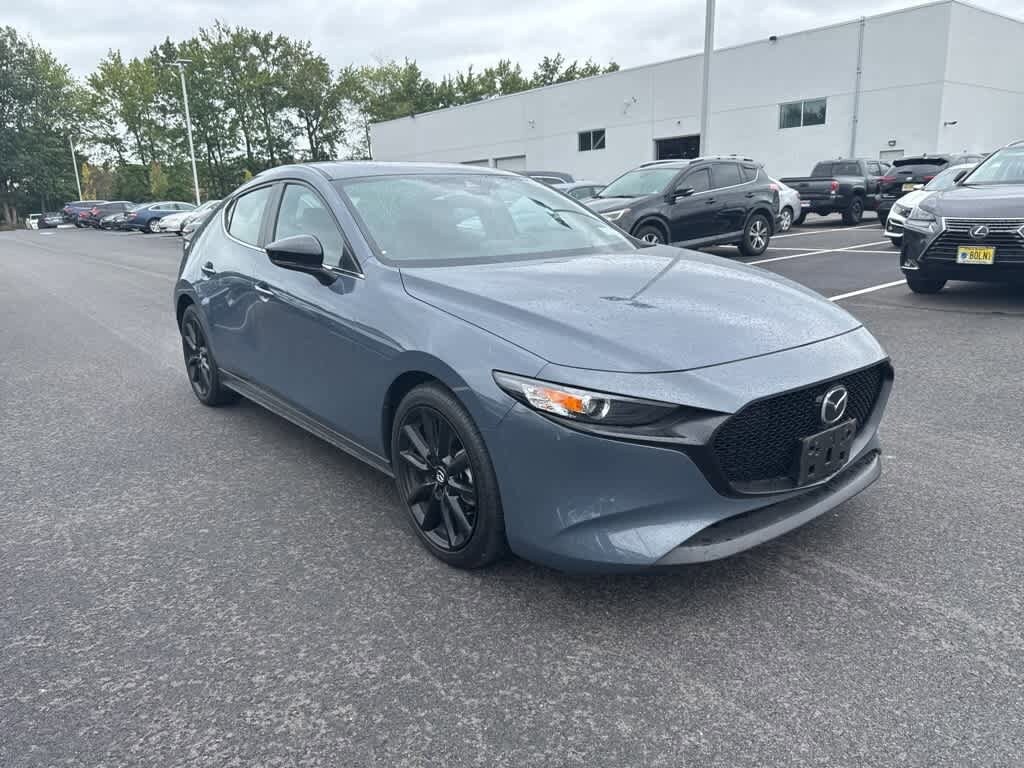 2022 Mazda Mazda3 Carbon photo 2