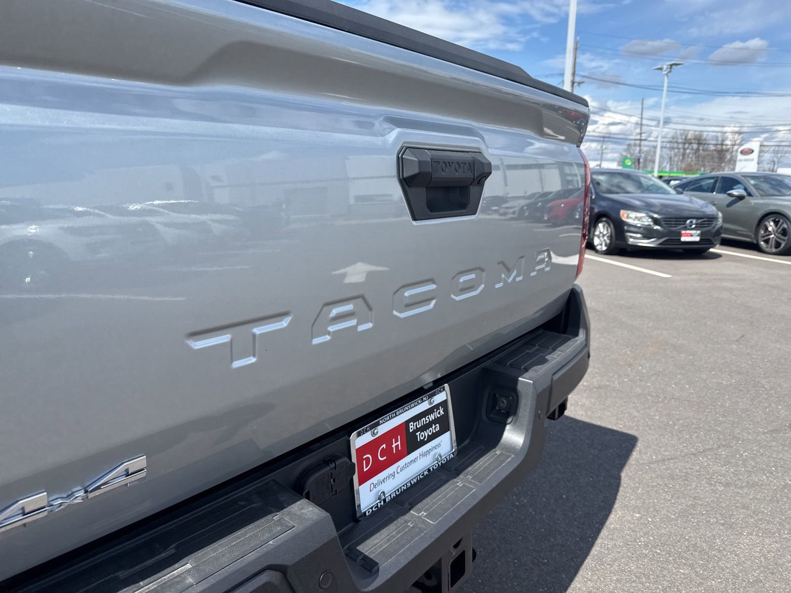 2026 Toyota Tacoma SR - Photo 7