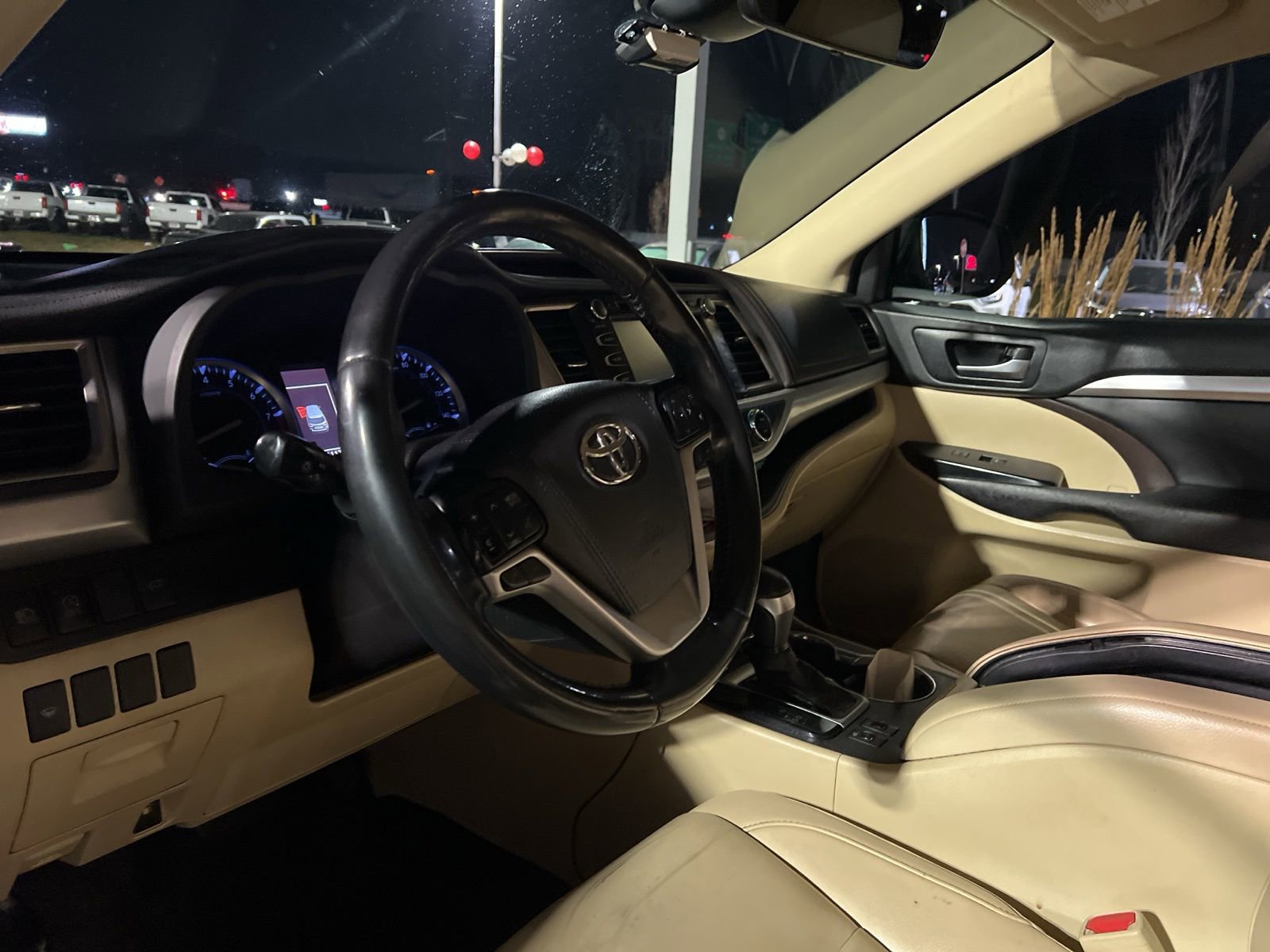 Thumbnail: 2019 Toyota Highlander - 13