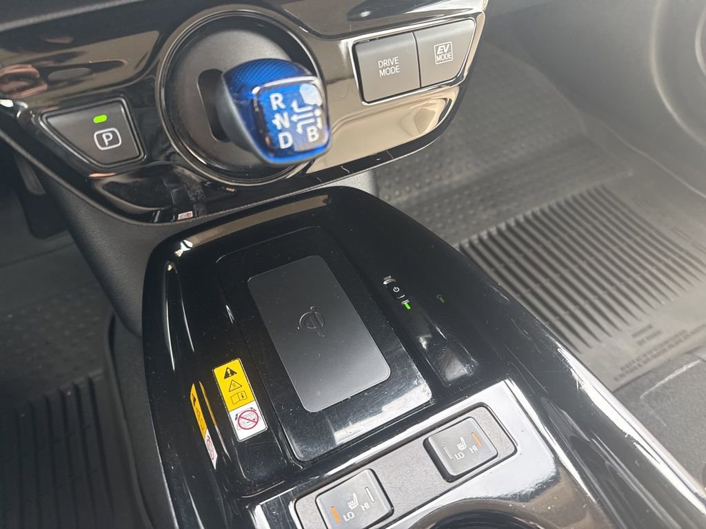 Thumbnail: 2022 Toyota Prius - 30