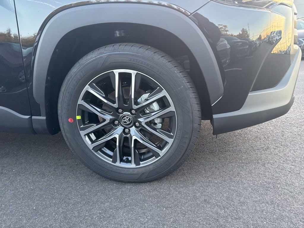 Thumbnail: 2026 Toyota Corolla Cross - 9