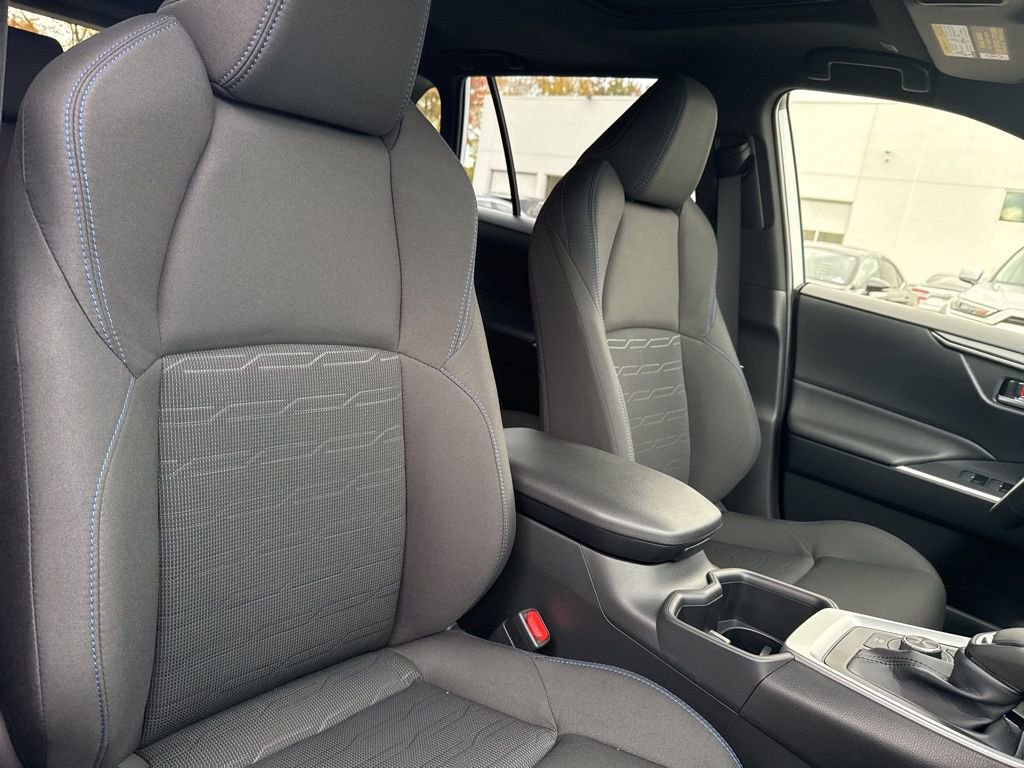 Thumbnail: 2025 Toyota RAV4 - 14