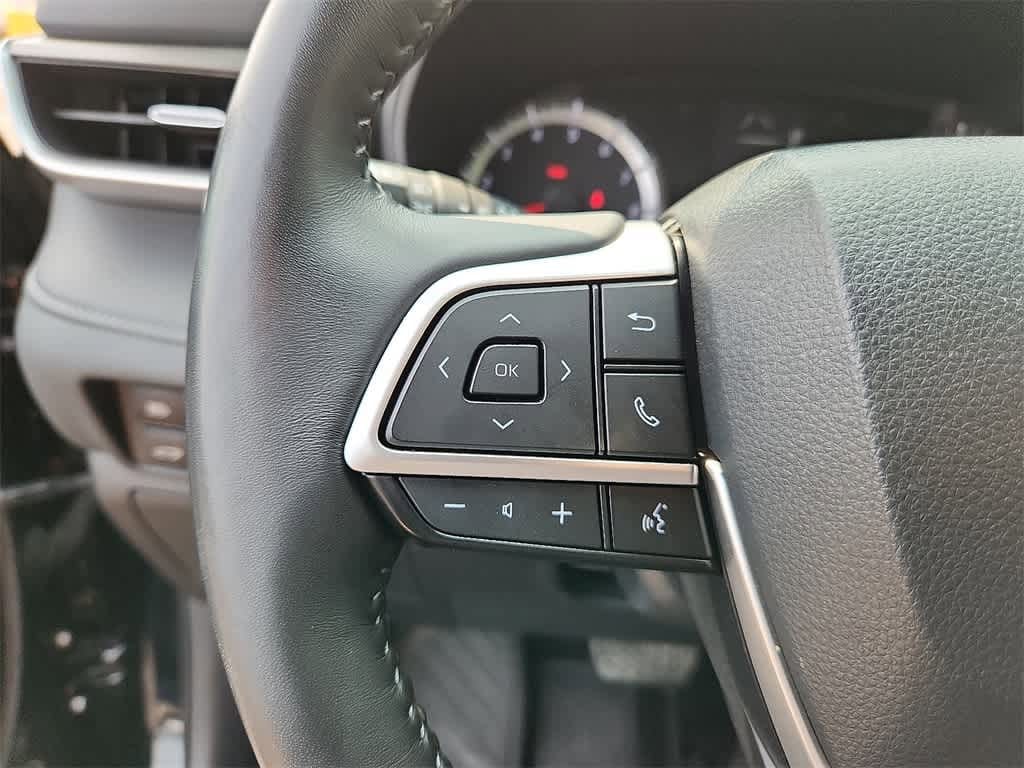 2022 Toyota Highlander LE 26