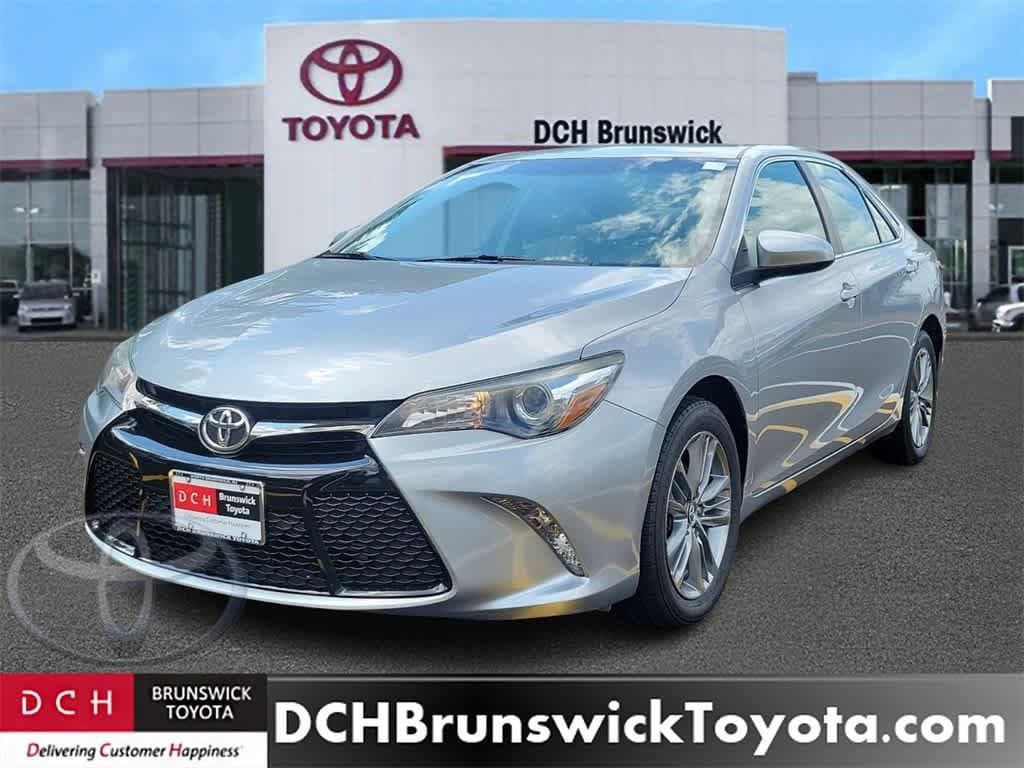 2015 Toyota Camry SE -
                North Brunswick Township, NJ