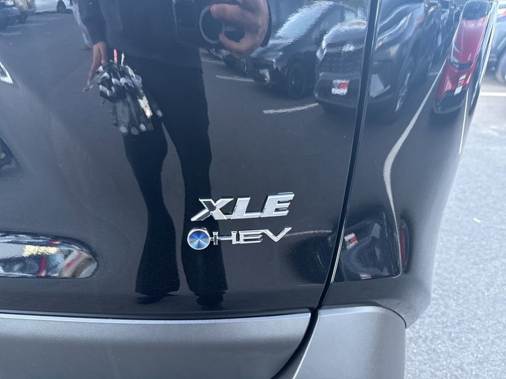 Thumbnail: 2025 Toyota RAV4 - 7