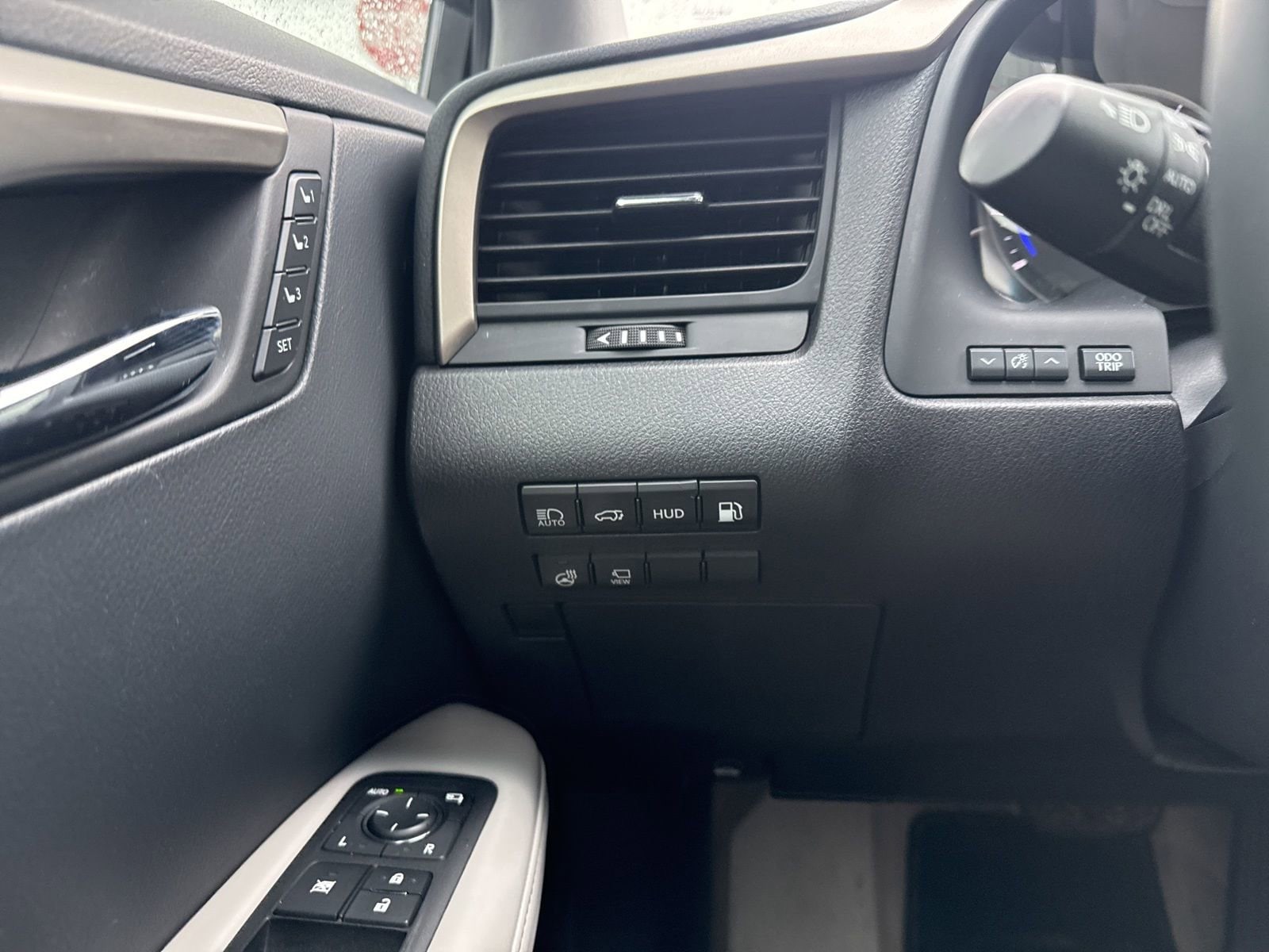 Thumbnail: 2019 Lexus RX - 32