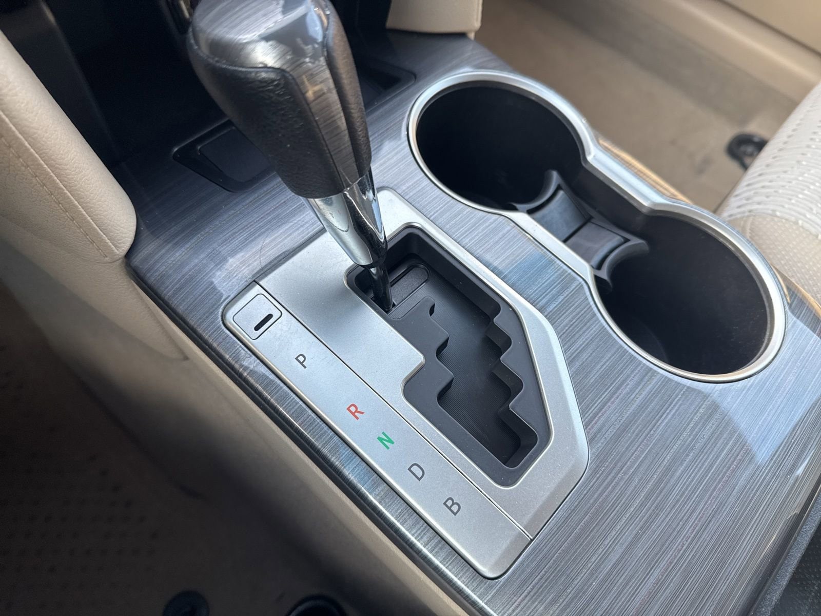 Thumbnail: 2012 Toyota Camry - 27