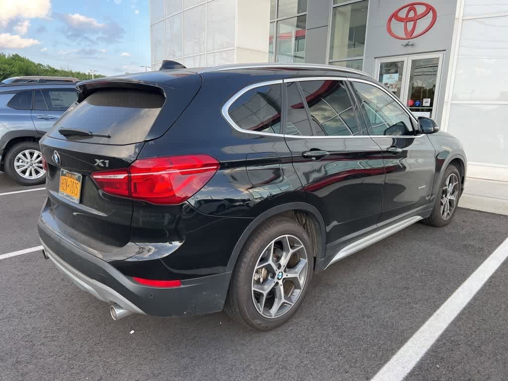 Thumbnail: 2016 BMW X1 - 4