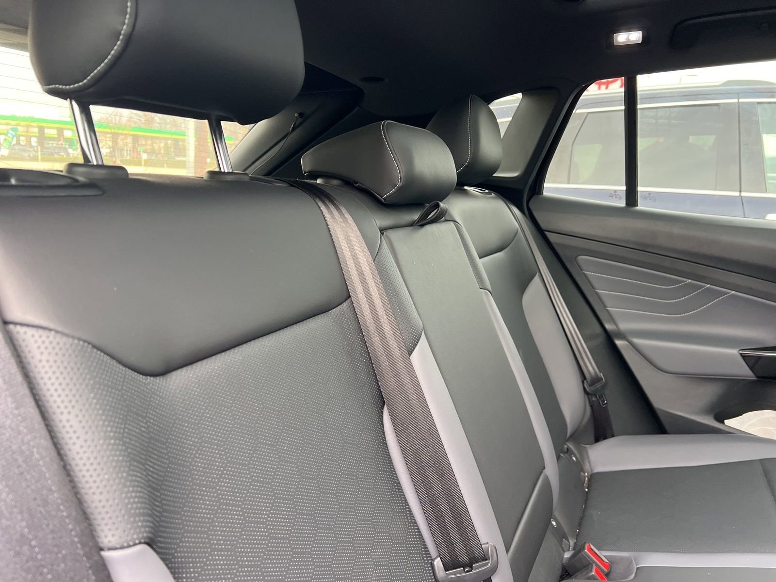 Thumbnail: 2023 Volkswagen ID.4 - 21