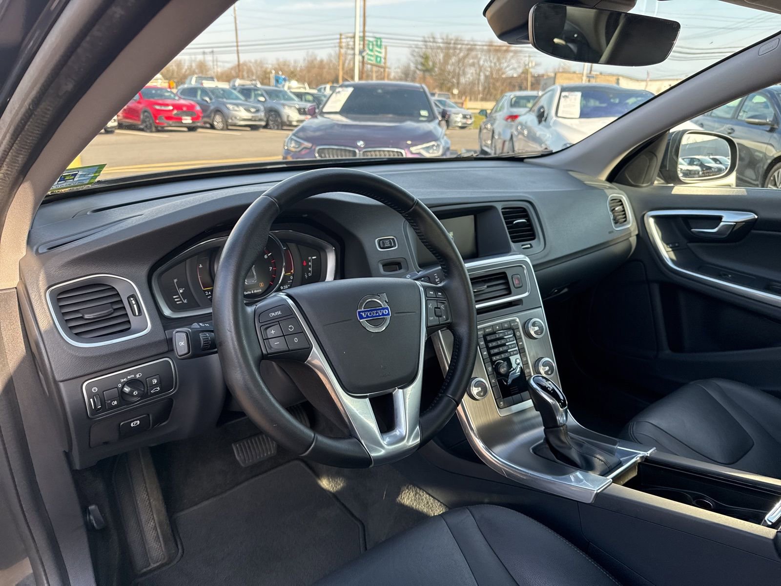 Thumbnail: 2016 Volvo S60 - 17