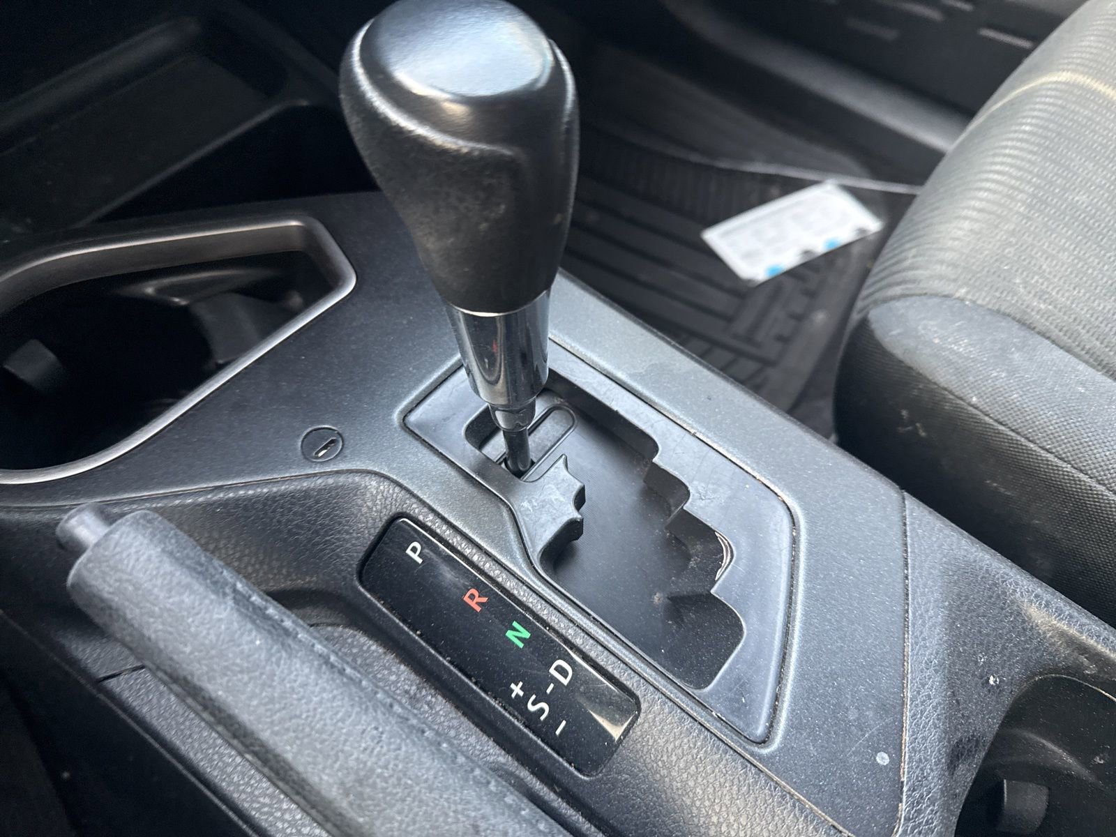 Thumbnail: 2017 Toyota RAV4 - 29