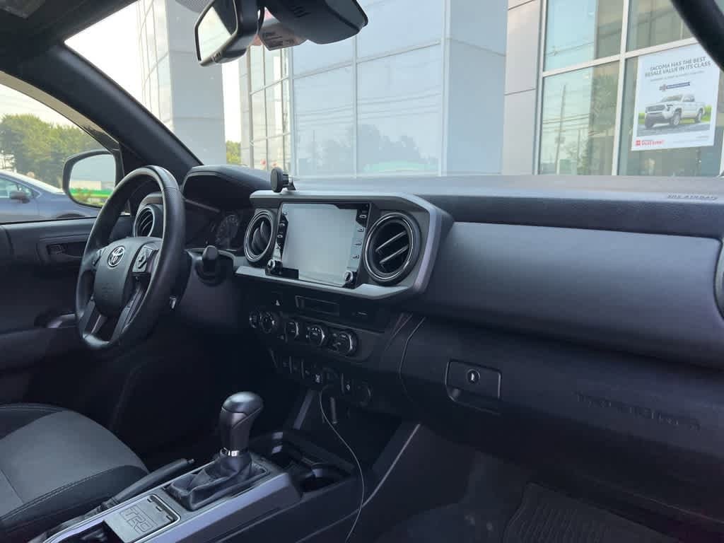 Thumbnail: 2021 Toyota Tacoma - 15