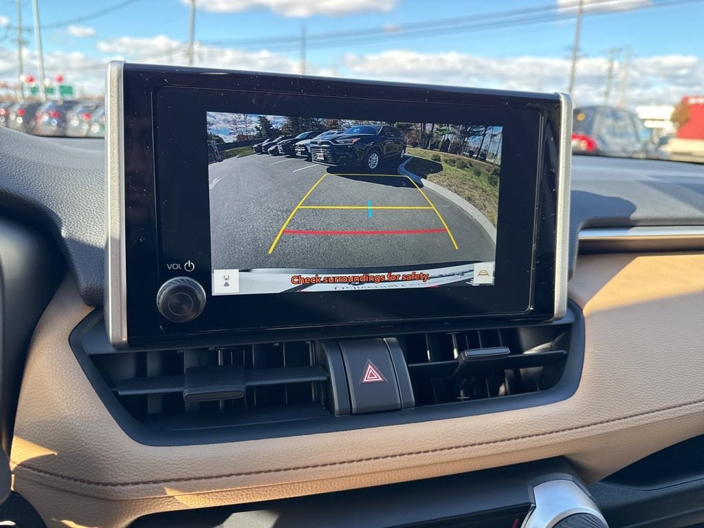 Thumbnail: 2025 Toyota RAV4 - 19