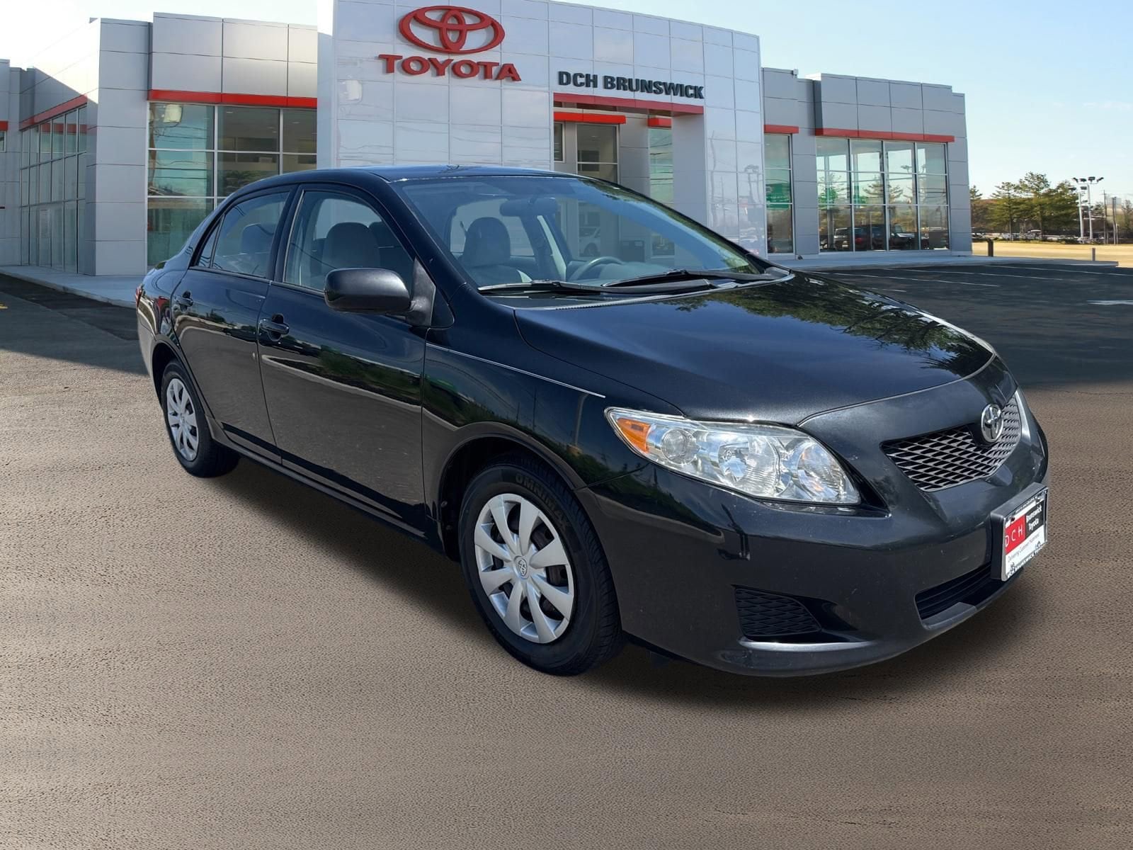 Thumbnail: 2010 Toyota Corolla - 3