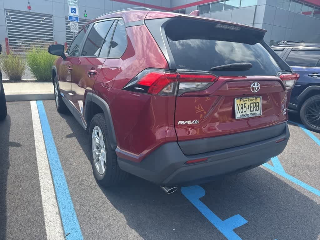 Thumbnail: 2020 Toyota RAV4 - 4