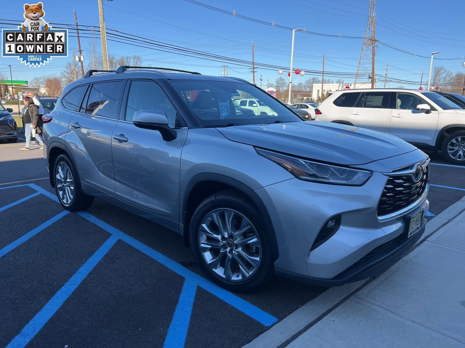 Thumbnail: 2020 Toyota Highlander - 2