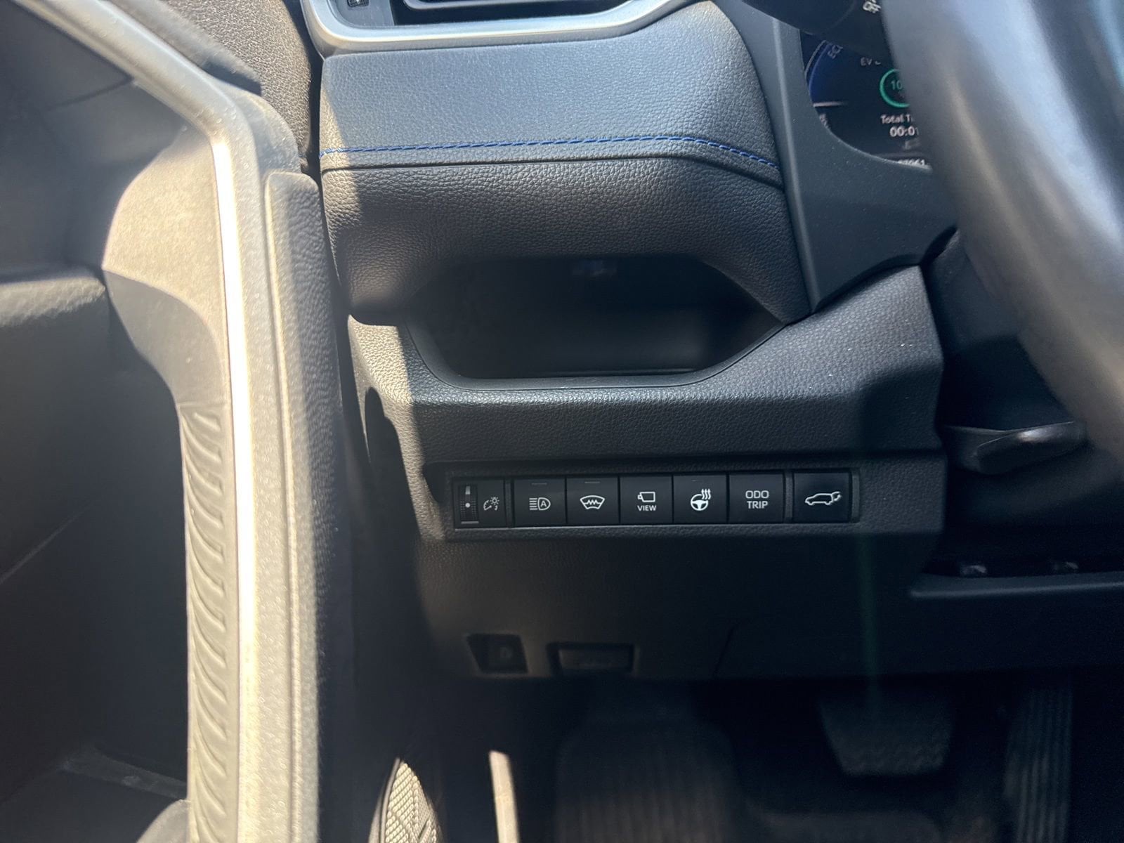 Thumbnail: 2024 Toyota RAV4 - 32