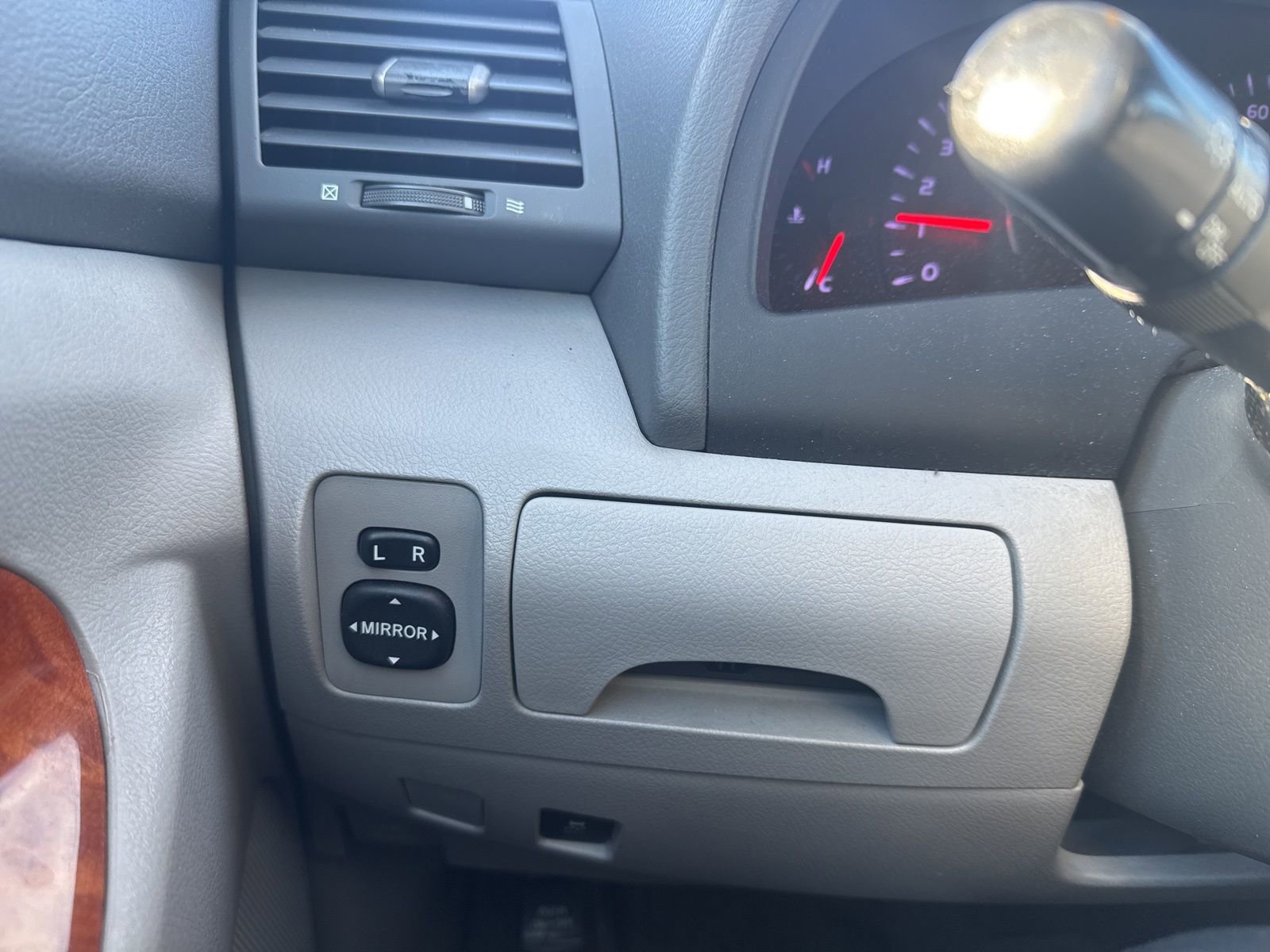 Thumbnail: 2010 Toyota Camry - 29