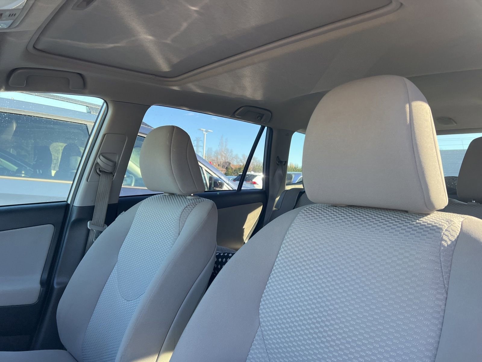 Thumbnail: 2012 Toyota RAV4 - 13